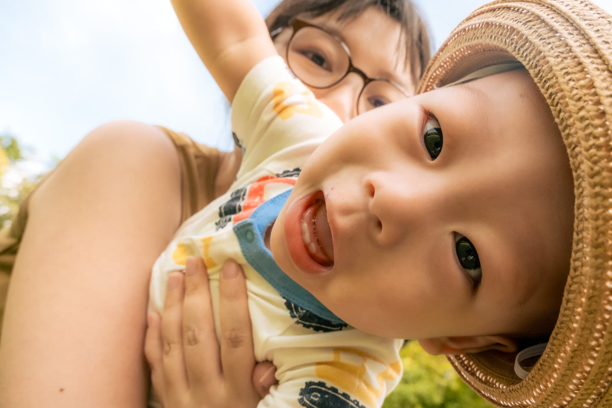 Documentary family photography Singapore by Kai & Xin